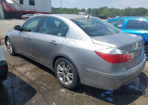 2010 Hyundai Genesis 4.6 from USA, damaged, VIN KMHGC4DF0AU070647